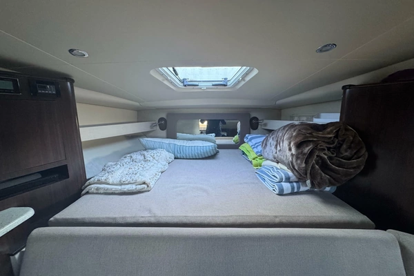 2016 Regal 35