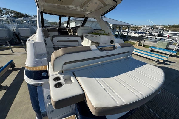 2016 Regal 35