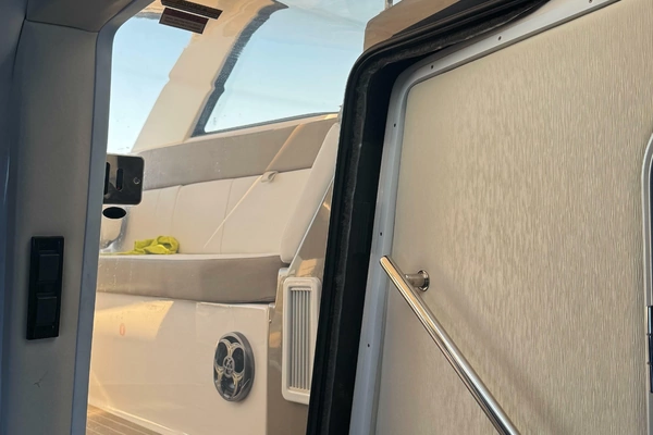 2016 Regal 35