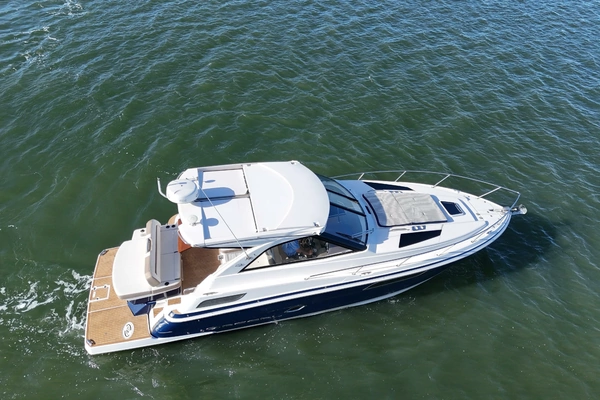 2016 Regal 35