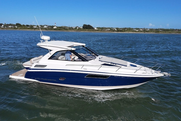 2016 Regal 35