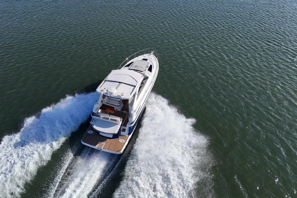 2016 Regal 35