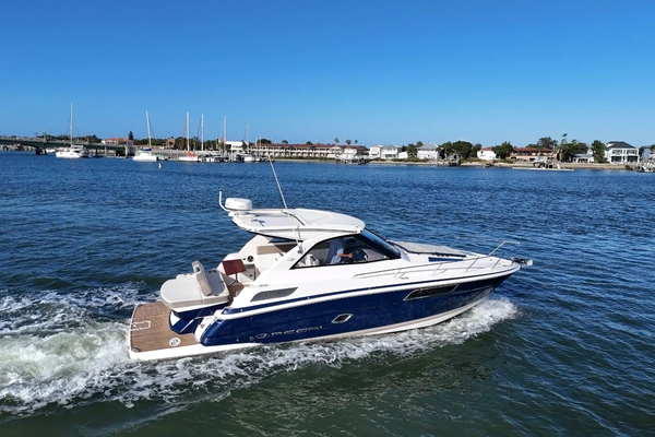2016 Regal 35