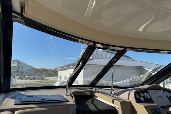 2016 Regal 35