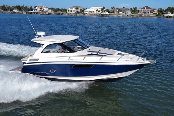 2016 Regal 35