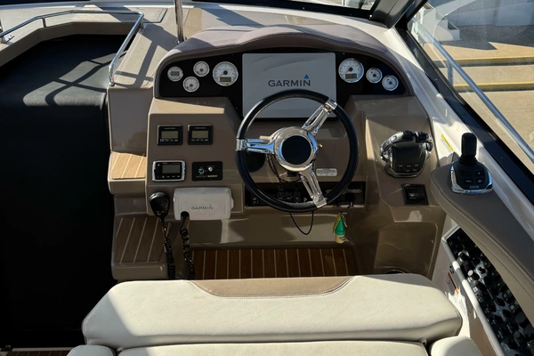 2016 Regal 35