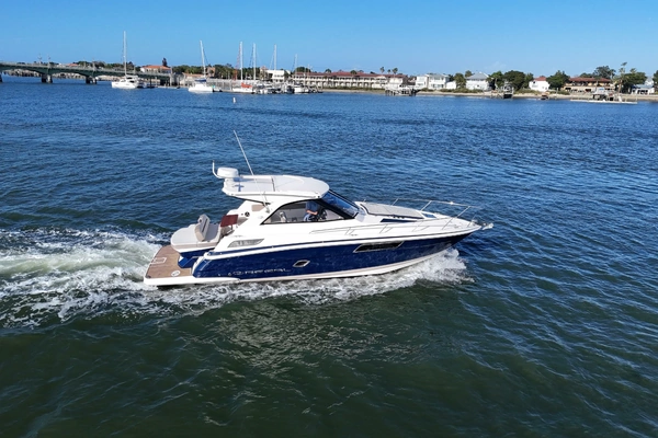 2016 Regal 35