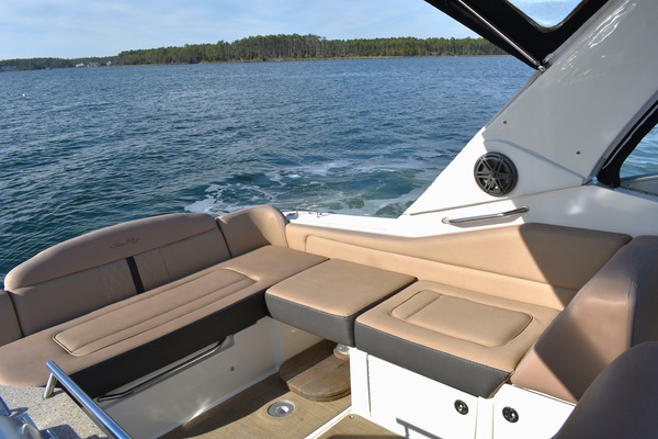 31ft Sea Ray Yacht For Sale