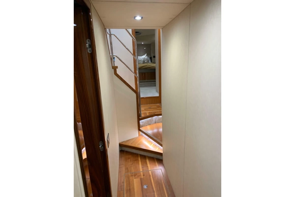2016 Sunseeker 65