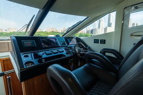 2016 Sunseeker 65