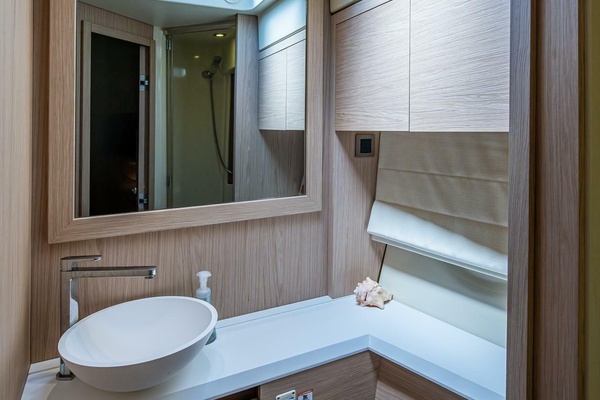 BLUE B 45ft Beneteau Yacht For Sale