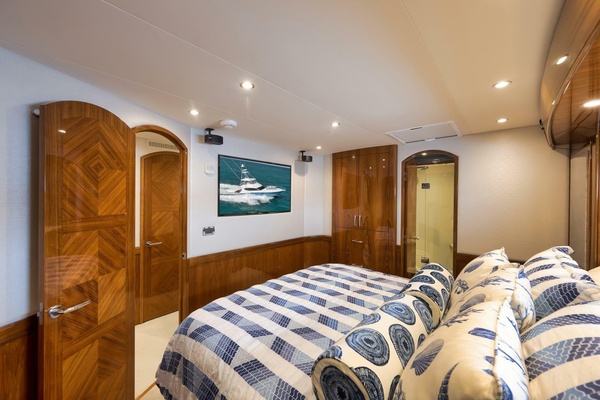 Slim Shady 70ft Hatteras Yacht For Sale