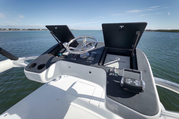 Slim Shady 70ft Hatteras Yacht For Sale