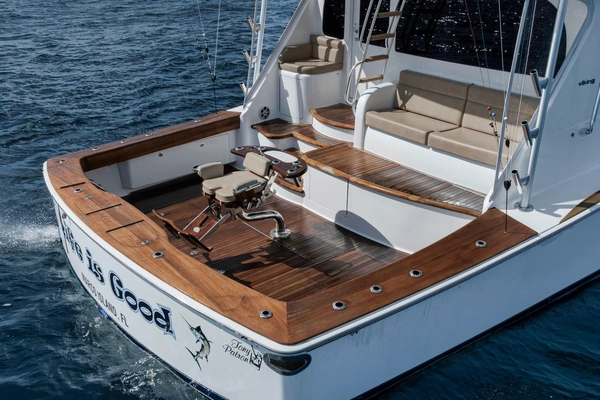 2015 Viking 70