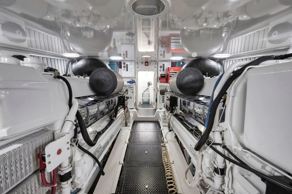 2015 Viking 70