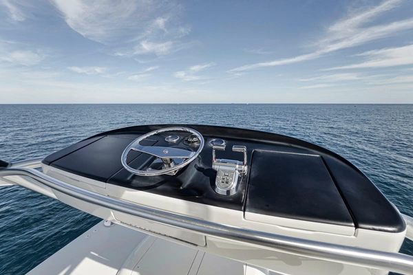 2015 Viking 70
