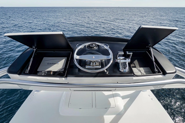 2015 Viking 70