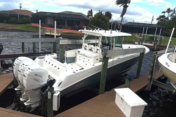 35ft Boston Whaler Yacht For Sale