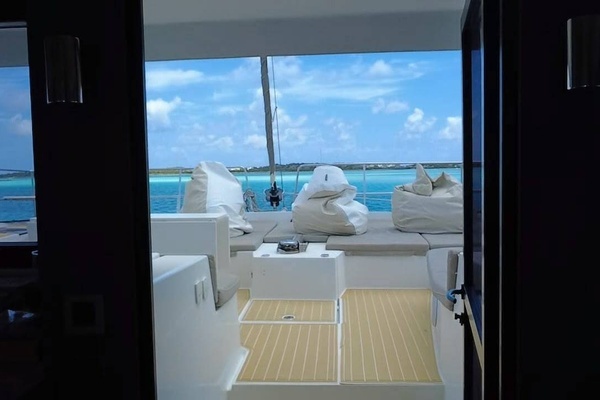 Bali 5.4 Yacht For Sale