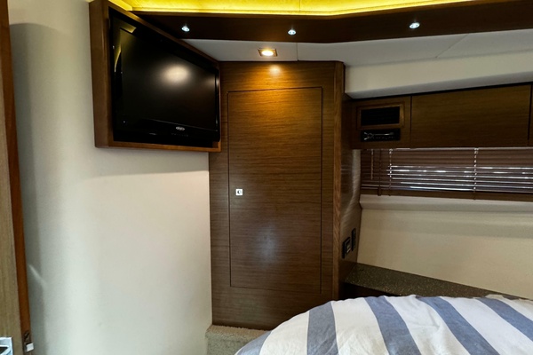 45ft Cruisers Yachts Yacht For Sale