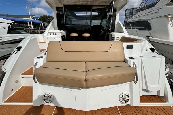 45ft Cruisers Yachts Yacht For Sale