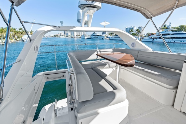 Sea Ray 510 Fly Yacht For Sale