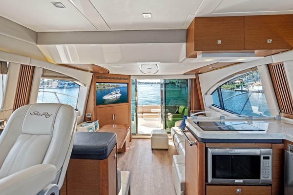 Sea Ray 510 Fly Yacht For Sale