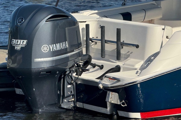 24ft Wellcraft Yacht For Sale