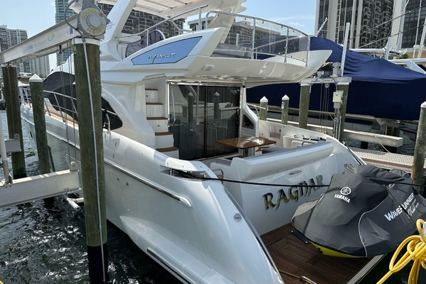 53ft Azimut Yacht For Sale
