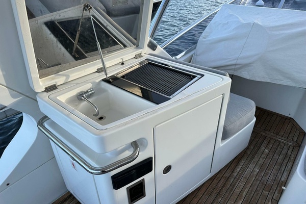 53ft Azimut Yacht For Sale