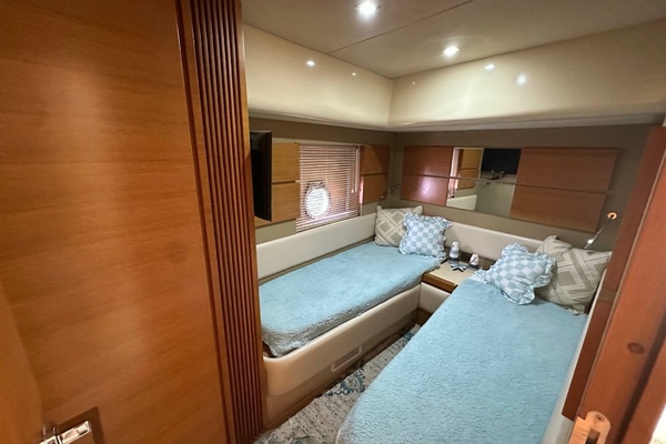 53ft Azimut Yacht For Sale