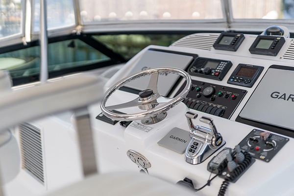 Elsewhere 61ft Hatteras Yacht For Sale