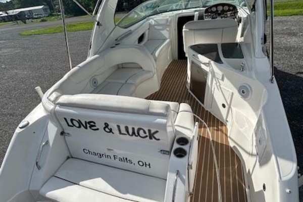 Love  amp  Luck 32ft Rinker Yacht For Sale