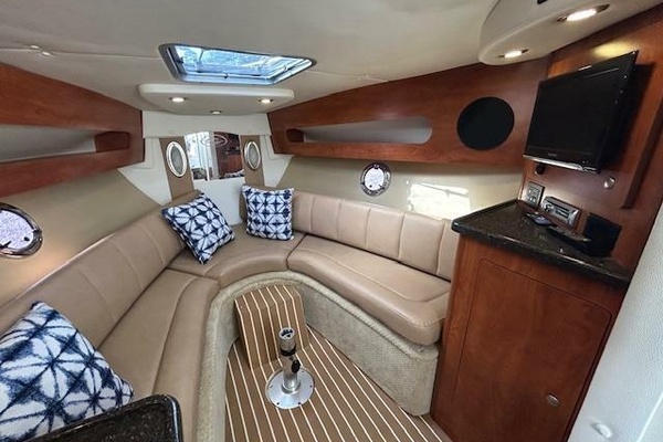 Love  amp  Luck 32ft Rinker Yacht For Sale