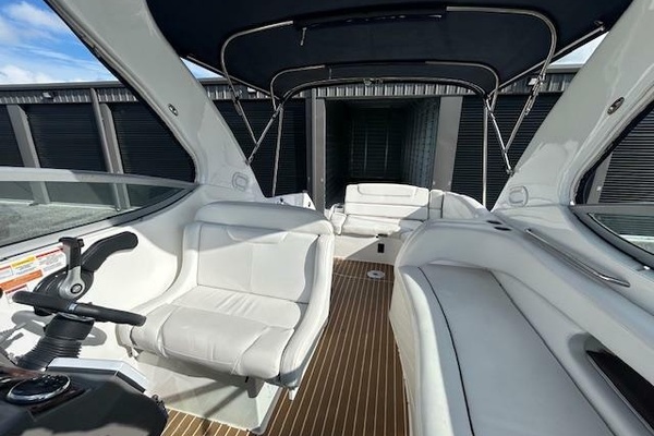 Love  amp  Luck 32ft Rinker Yacht For Sale