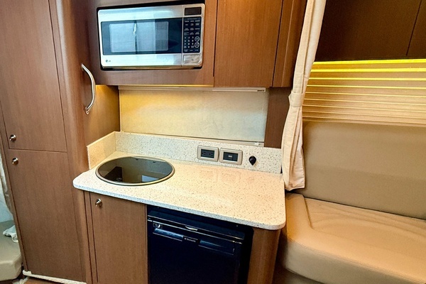 2013 Sea Ray 37