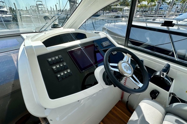 2012 Beneteau 36