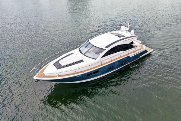 2012 Fairline 58