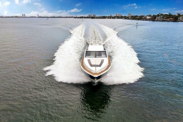 2012 Fairline 58