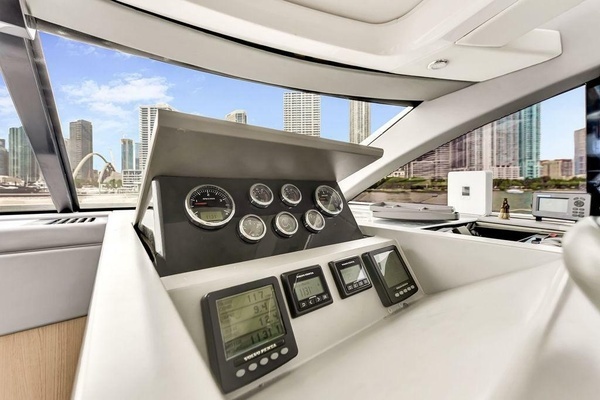 2012 Fairline 58
