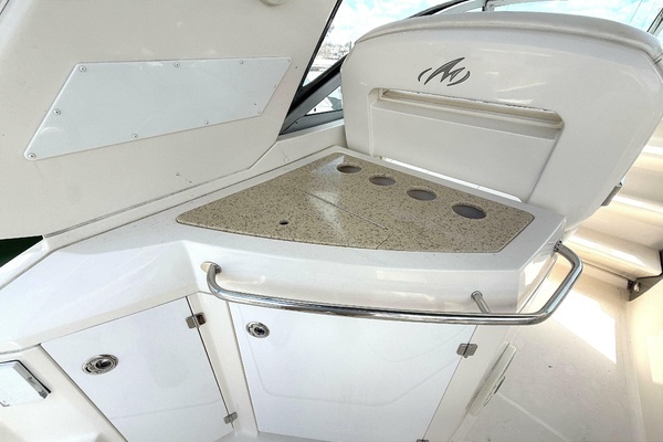 Photo of the 2011 Monterey 320 Sport Yacht