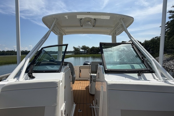 24ft Boston Whaler Yacht For Sale