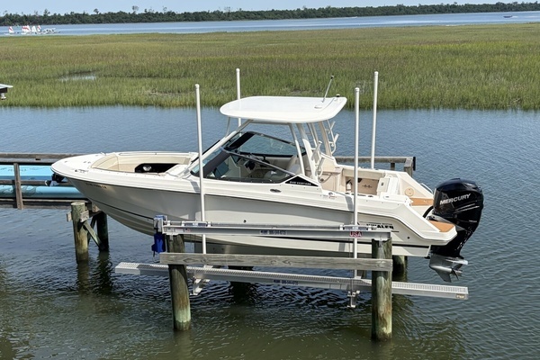 24-ft-Boston Whaler-2022-240 Vantage- Mt. Pleasant South Carolina United States  yacht for sale