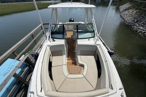 24ft Boston Whaler Yacht For Sale
