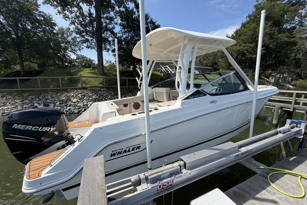 24ft Boston Whaler Yacht For Sale
