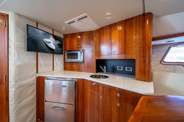 SeaVee 430 Sportfish Express Yacht For Sale