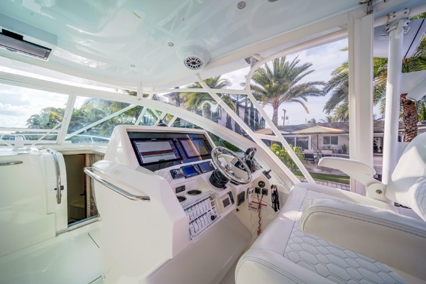 SeaVee 430 Sportfish Express Yacht For Sale