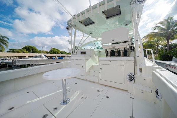 Jules Of The Sea II 43ft SeaVee Yacht For Sale