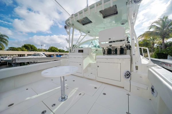 2011 SeaVee 43