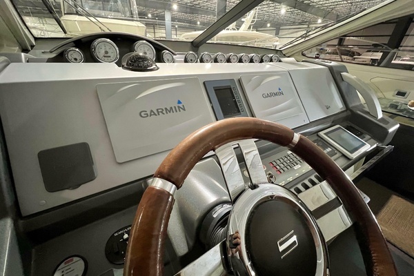 2010 Azimut 62